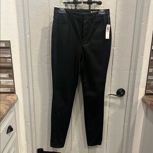 BLANK NYC The Great Jones Faux Leather Pants Size 28 NWT